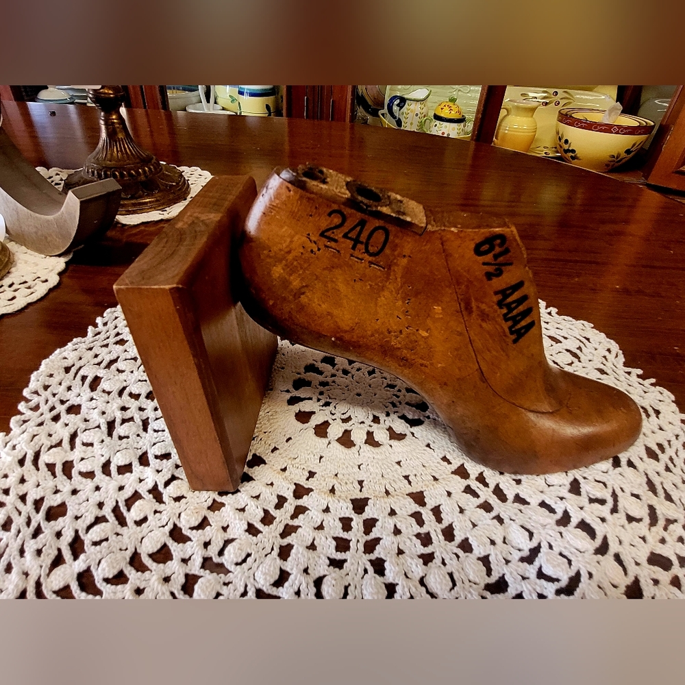 Vintage Wooden Shoe Form Bookend